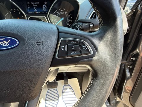 Ford Kuga 1.5T EcoBoost Vignale Auto AWD Euro 6 (s/s) 5dr 50