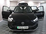 MG ZS TROPHY 7