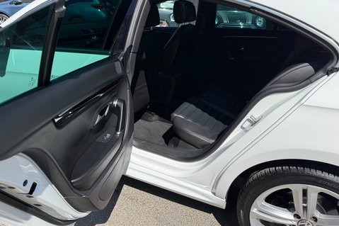 Volkswagen CC R LINE TDI DSG BMT - PANORAMIC SUNROOF - XENONS -ULEZ -DCC -ELECTRIC BLIND 27