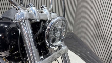 Harley-Davidson Street BOB FXDB 2009 ONLY 11K EXTRAS FITTED LONG MOT 1584 31