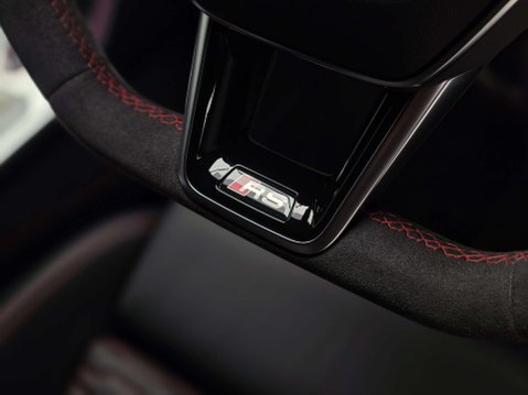 Audi RS 7 4.0 RS 7 Performance Carbon Black TFSI MHEV Q Auto 4WD 5dr 30
