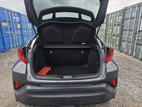 Toyota C-HR 1.8 VVT-h Dynamic SUV 5dr Petrol Hybrid CVT Euro 6 (s/s) (122 ps) 8