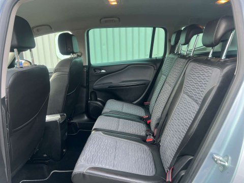 Vauxhall Zafira 2.0 Zafira Tourer SE CDTi 5dr 31