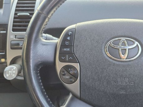 Toyota Prius 1.5 T4 Hatchback 5dr Petrol Hybrid CVT (104 g/km, 76 bhp) 27