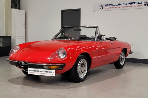 Alfa Romeo Spider 1750 VELOCE 1