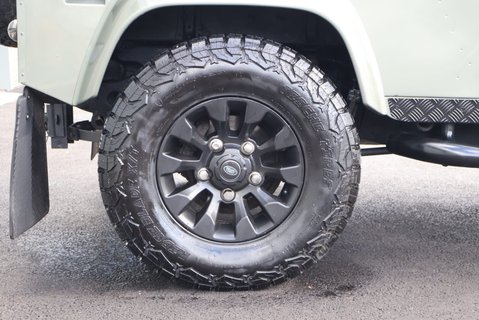 Land Rover Defender 90 HARDTOP HUGE SPEND 4 SEATER WITH SEEKER STYLING BESPOKE BUILD  19