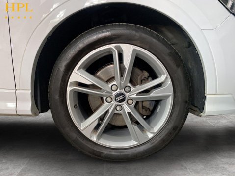 Audi Q3 2.0 TDI 40 S line SUV 5dr Diesel S Tronic quattro Euro 6 (s/s) (200 ps) Par 10