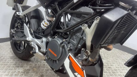KTM Duke 2016 9K MOT JUNE 2027 200CC NAKED BIKE 11