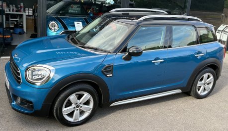 Mini Countryman Cooper 1.5 Petrol Manual Classic Comfort + SAT NAV - APPLE CARPLAY 9