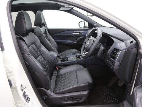 Nissan Qashqai 1.3 DIG-T MHEV Tekna+ XTRON Euro 6 (s/s) 5dr 21