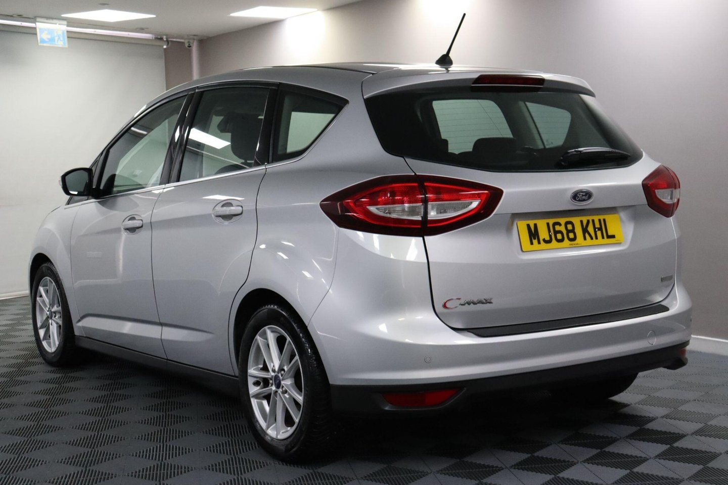 2018 Ford C-MAX — image 8