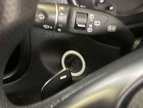 Mercedes-Benz Vito eVito Touringer 5dr 16