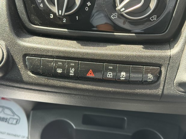 Peugeot Boxer LWB L3H2 [SOLD KH] Medium Roof Professional Air Con Sensors EURO 6 28