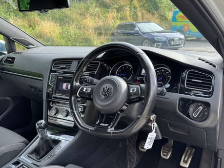 Volkswagen Golf 2.0 Golf R 4WD 5dr 14