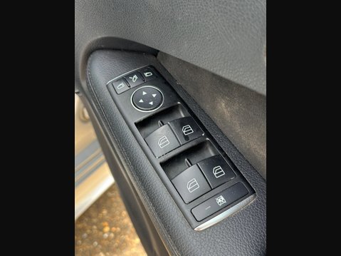 Mercedes-Benz E Class 3.0 E350 V6 BlueTEC AMG Sport G-Tronic+ Euro 6 (s/s) 4dr 30