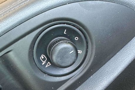 Vauxhall Mokka 1.7 CDTi SE SUV 5dr Diesel Auto 2WD Euro 5 (130 ps) 54