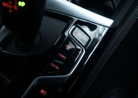 BMW 5 Series 2.0 530e 12kWh M Sport Saloon 4dr Petrol Plug-in Hybrid Steptronic Euro 6 ( 42