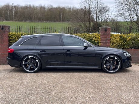 Audi RS4 4.2 RS 4 FSI Quattro Auto 4WD 5dr 21