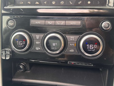 Land Rover Discovery 3.0 Discovery Luxury HSE TD6 Auto 4WD 5dr 48