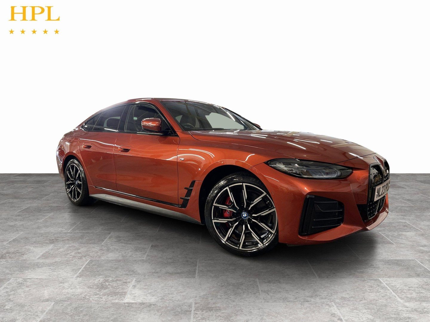 BMW i4 listing photo