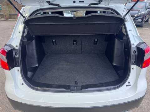 Suzuki SX4 S-Cross SZ-T 10