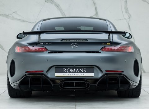 Mercedes-Benz AMG GT R Premium 5