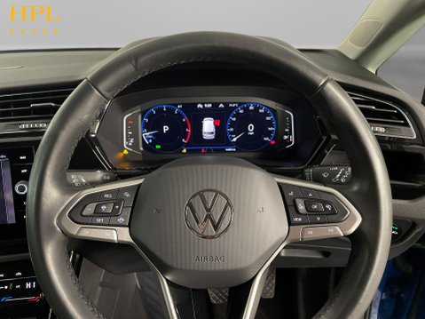 Volkswagen Touran 1.5 TSI EVO SEL MPV 5dr Petrol DSG Euro 6 (s/s) (150 ps) 13