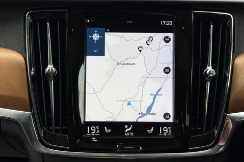 Volvo V90 D5 POWERPULSE INSCRIPTION PRO AWD -PAN ROOF - £6320 OPTIONAL EXTRAS  57