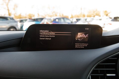 Mazda 3 GT SPORT TECH MHEV 27