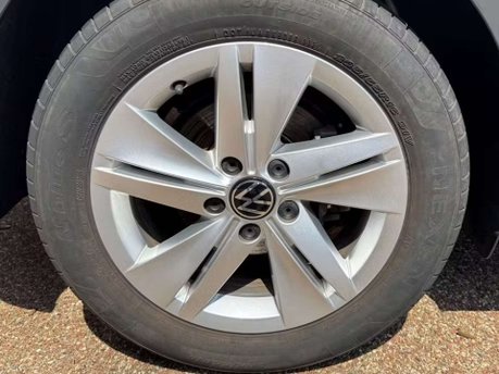 Volkswagen Golf 1.5 eTSI MHEV Life Hatchback 5dr Petrol Hybrid DSG Euro 6 (s/s) (150 ps) 28