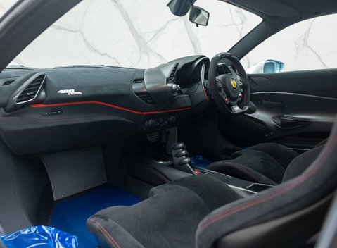 Ferrari 488 Pista Piloti 19