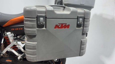 KTM Supermoto 2010 28K GOOD RUNNING PROJECT BIKE FULL LUGGAGE RUNS WELL 990CC 11