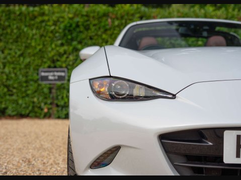 Mazda MX-5 2.0 MX-5 RF Sport Nav 2dr 43