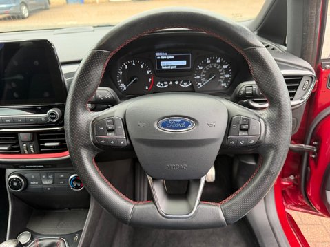 Ford Fiesta 1.0T EcoBoost ST-Line Euro 6 (s/s) 3dr 15