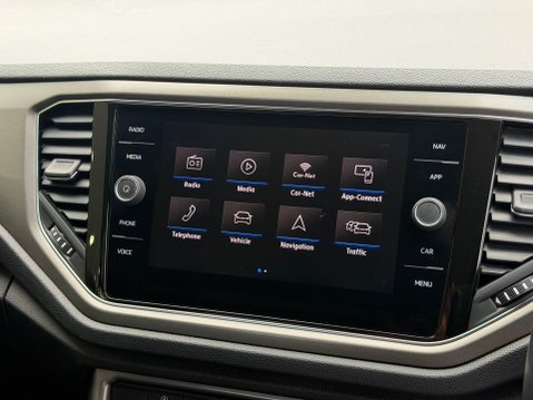 Volkswagen T-Roc SE TSI EVO 25
