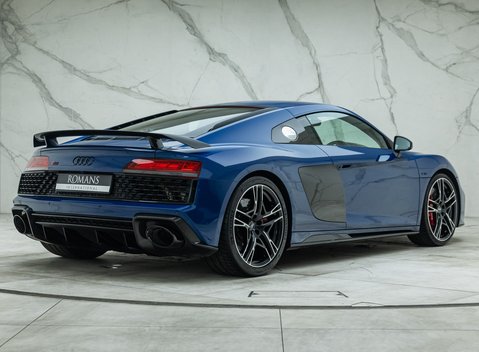 Audi R8 V10 PERFORMANCE CARBON BLACK 6