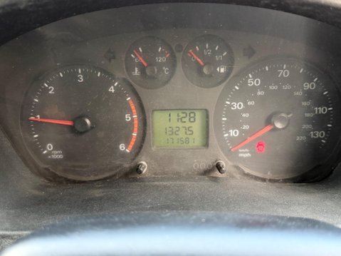 Ford Transit 350 MWB 23
