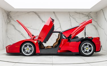 Ferrari Enzo 5