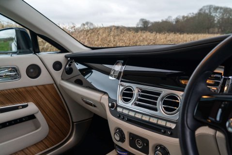 Rolls-Royce Wraith Wraith 15