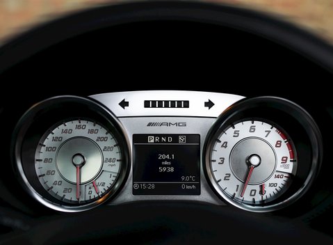 Mercedes-Benz SLS AMG 17