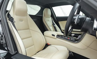 Mercedes-Benz SLS AMG 15