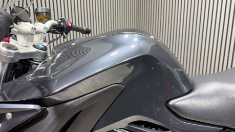 BMW F800 2013 ONLY 11K LONG MOT WARRANTY 800CC TWIN COMMUTER BIKE 21