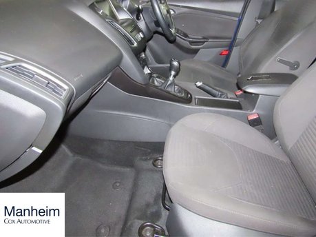 Ford Focus 1.0T EcoBoost Titanium Hatchback 5dr Petrol Manual Euro 6 (s/s) (125 ps) 2
