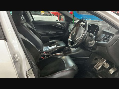 Alfa Romeo Giulietta 1.7 Giulietta Veloce TBi Semi-Auto 5dr 10