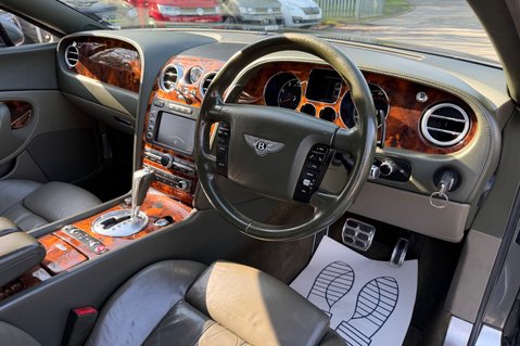 Bentley Continental GT - CYPRESS GREEN - 15 SERVICES RECORDED  15