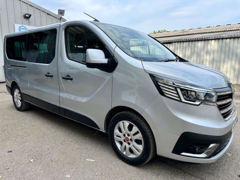 Renault Trafic 2.0 dCi LL30 Advance Minibus Double Cab 5dr Diesel EDC L2 H1 Euro 6 (s/s) ( 2