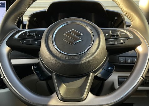 Suzuki Swift MOTION 24