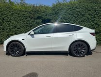 Tesla Model Y Dual Motor Performance SUV 5dr Electric Auto 4WDE (426 bhp) 31