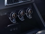 Audi R8 5.2 R8 Spyder Quattro V10 Semi-Auto 4WD 2dr 15