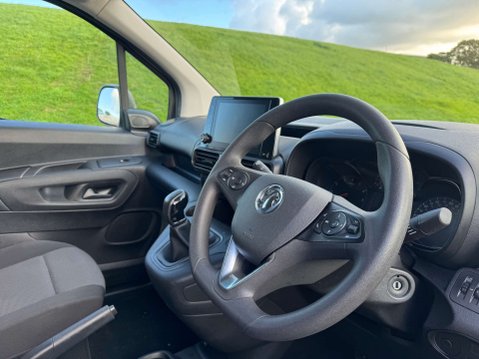 Vauxhall Combo 1.5 Combo 2300 Sportive TD S/S 8